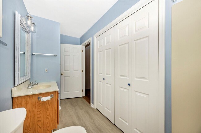 Building Photo - The Meadows In New Market