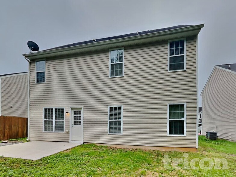Building Photo - 2015 Blue Rock Ct