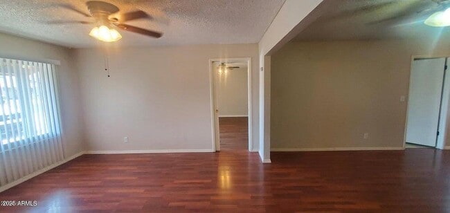 Building Photo - 824 W Fordham Dr