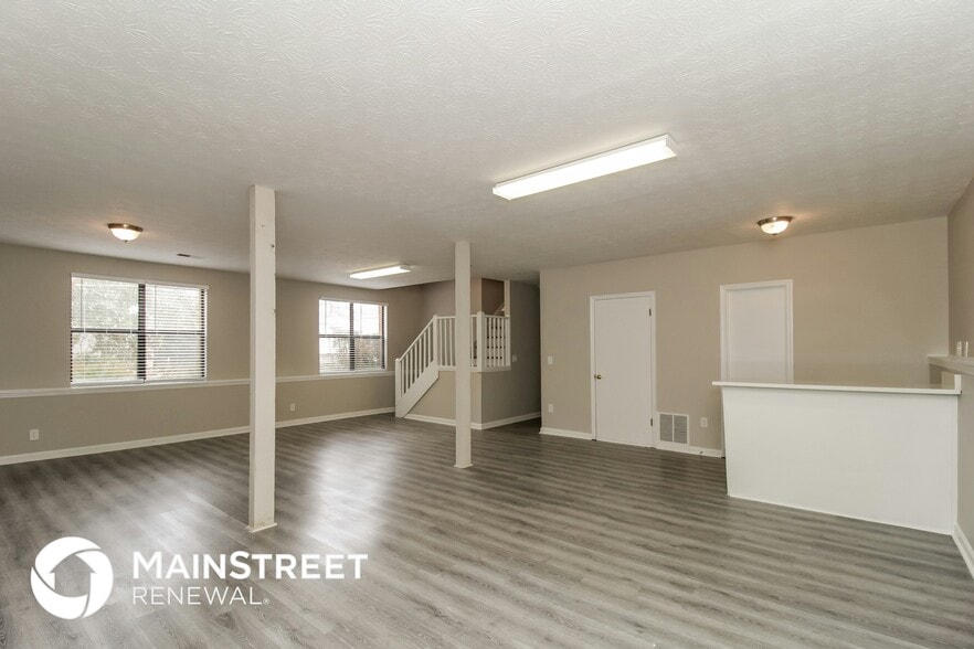 Building Photo - 8606 Stone Creek Ct