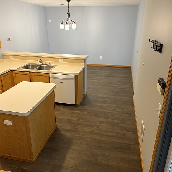 Kitchen to Dining Room - 13040 Europa Trail Way N