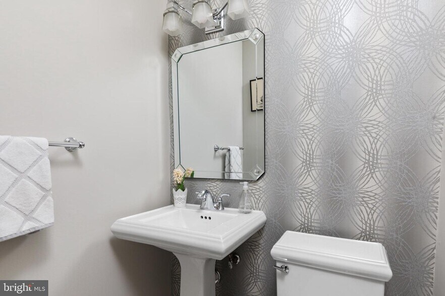 Building Photo - 4133 Novar Dr