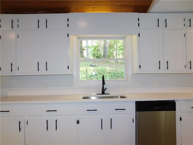 Building Photo - 183 Laurel Heights Dr