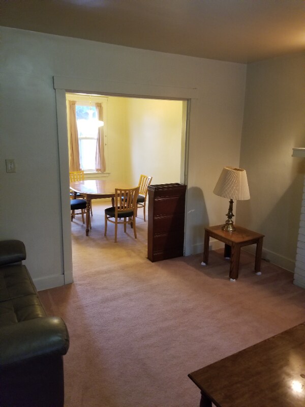 Building Photo - 3617 Boulevard of the Allies