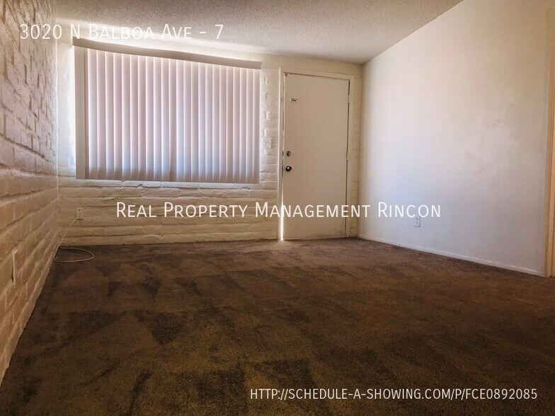 Building Photo - 3020 N Balboa Ave