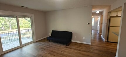 Building Photo - 1440 Slade Ave