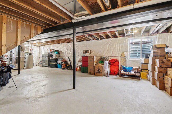 Building Photo - 4315 Center Valley Dr
