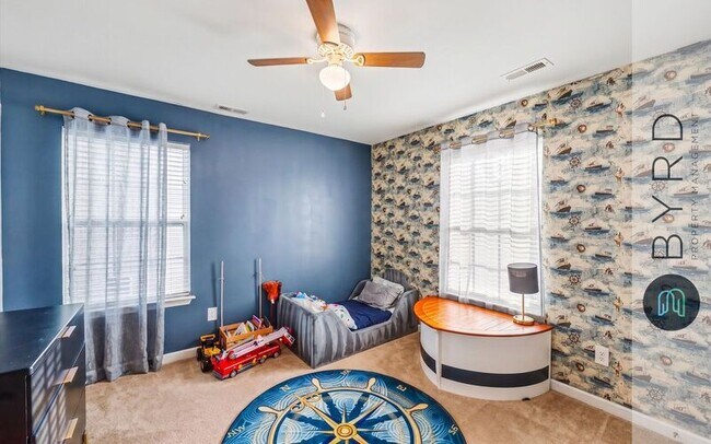 Building Photo - 7413 Nicklaus Cir