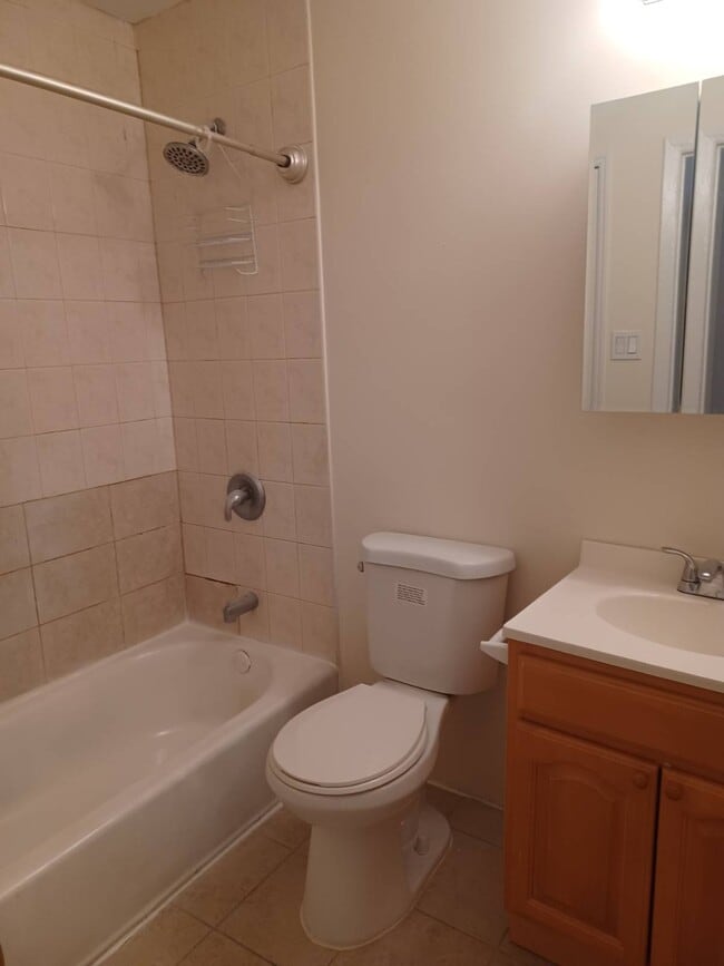 Building Photo - 156-14-156-79 79th St