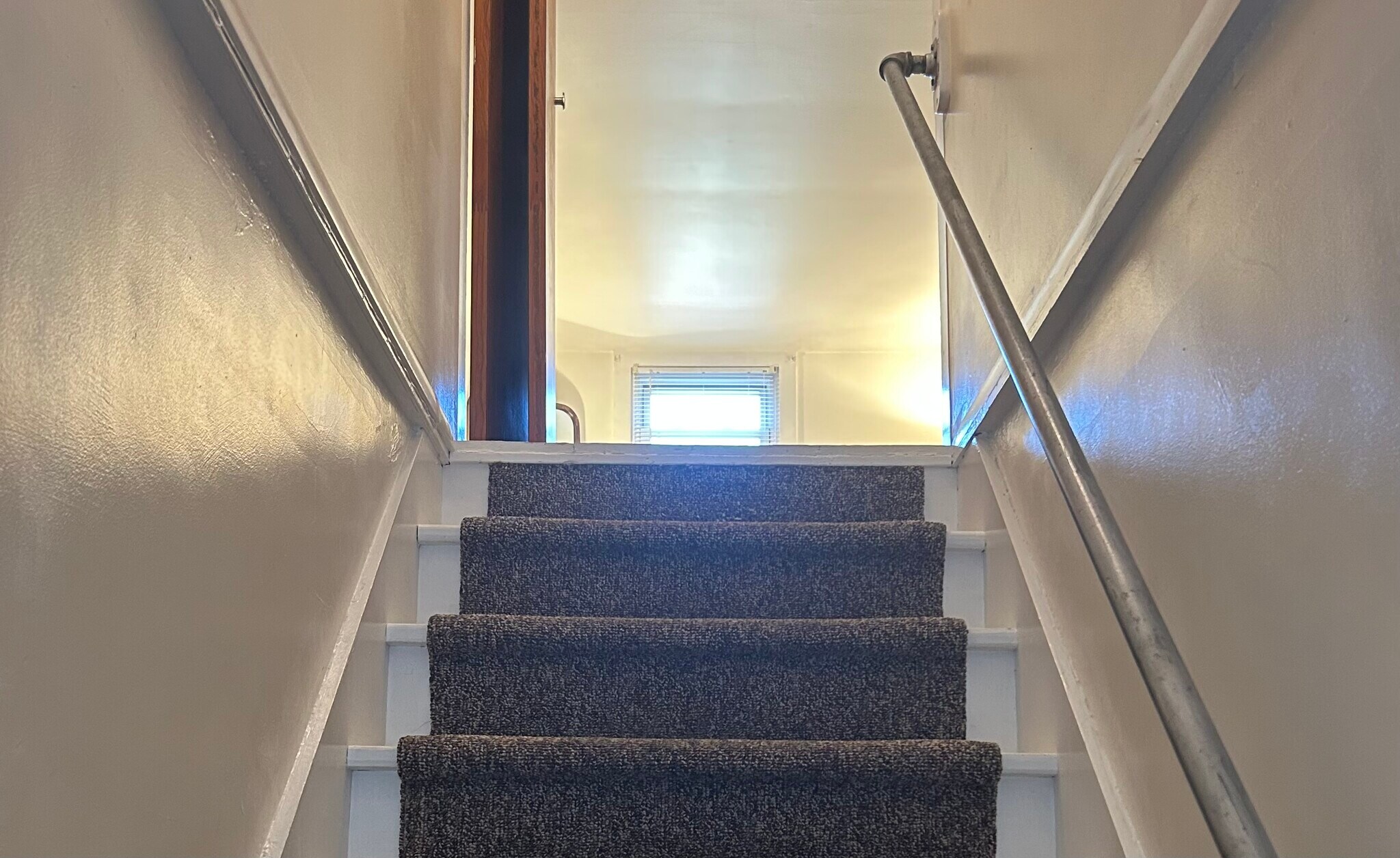 Building Photo - 686 Bloom Rd