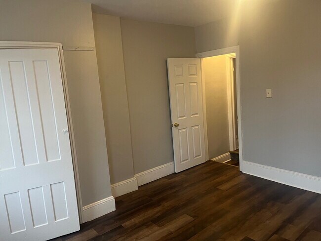 Building Photo - 1210 Anderson St