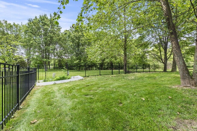 Building Photo - 777 Maidencane Dr