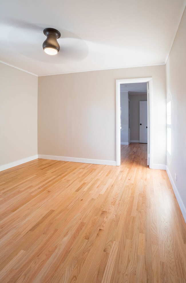 Building Photo - 1392 W 52nd Pl