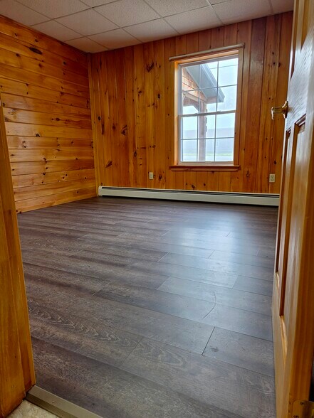 bedroom 3 - 32 Stagecoach Rd