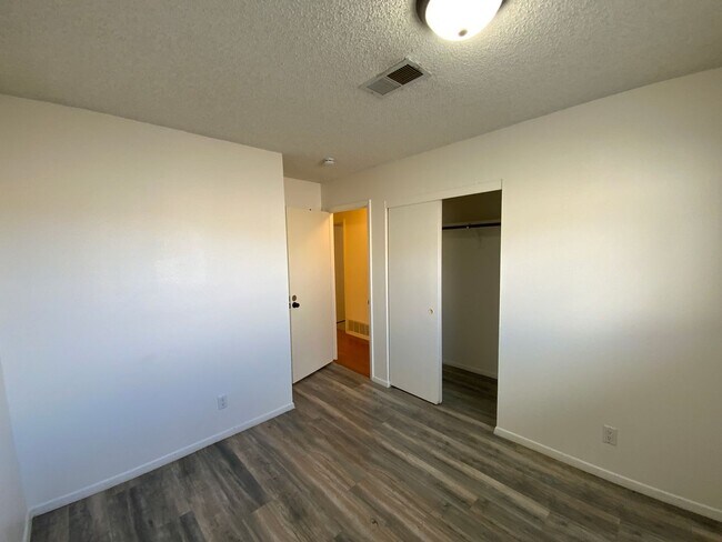 Building Photo - 4 Bedroom Single Story Home Available Near Tramway Blvd NE & Copper Ave NE!
