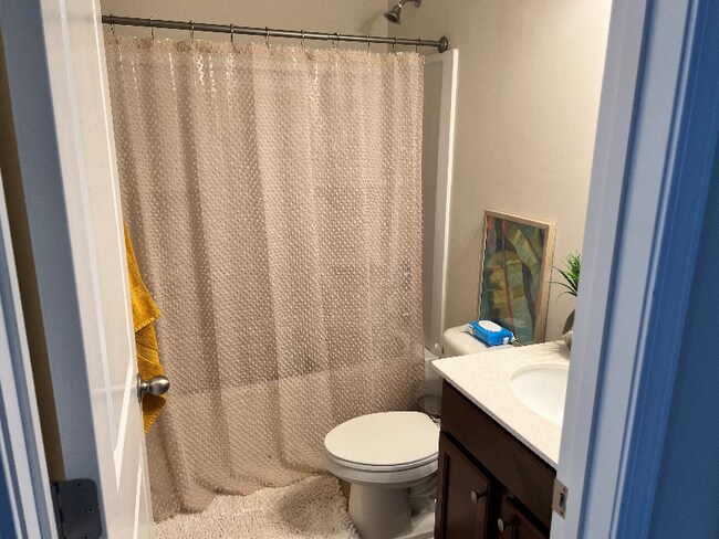 Building Photo - 605 Sweet Bonnie Ln