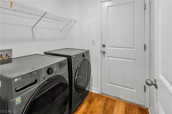 Building Photo - 185 Yager Cir