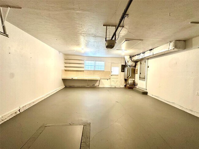Building Photo - 1603 NW 32nd St