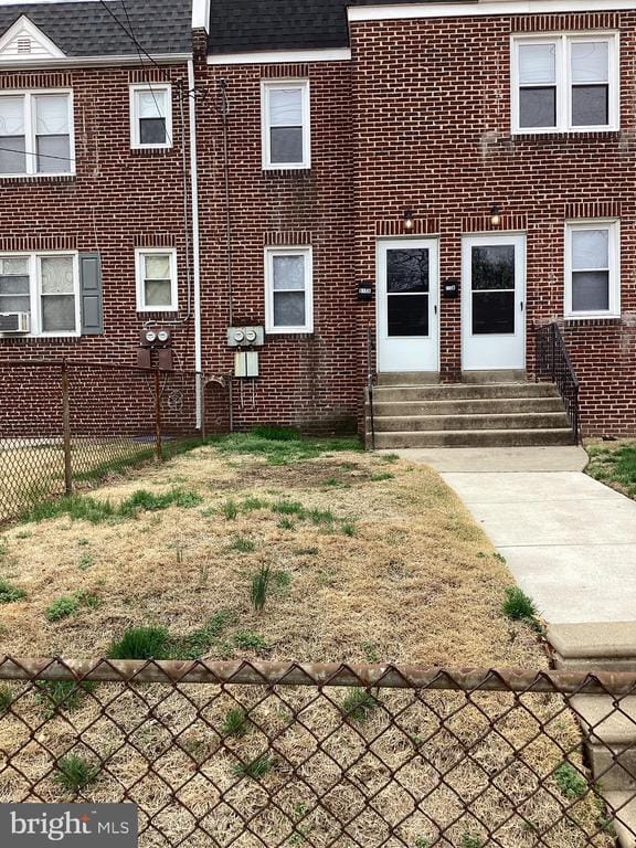 Building Photo - 615 Broadway