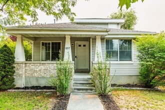 Building Photo - 857 W 200 S