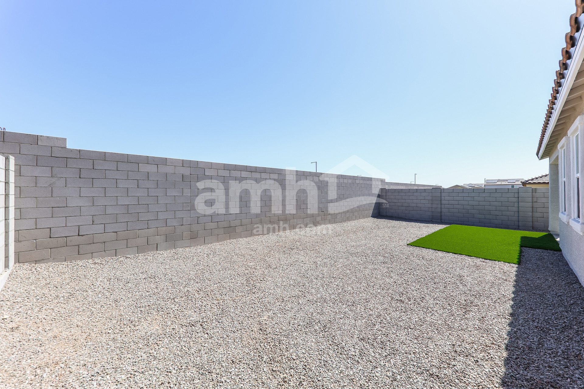 Building Photo - 20177 W Thomas Rd