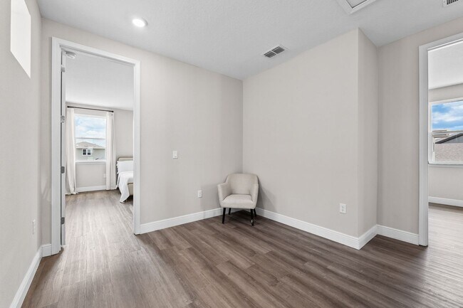 Building Photo - Barely Living in Single Family 3bed/2bath/2-car garage in Lake Nona