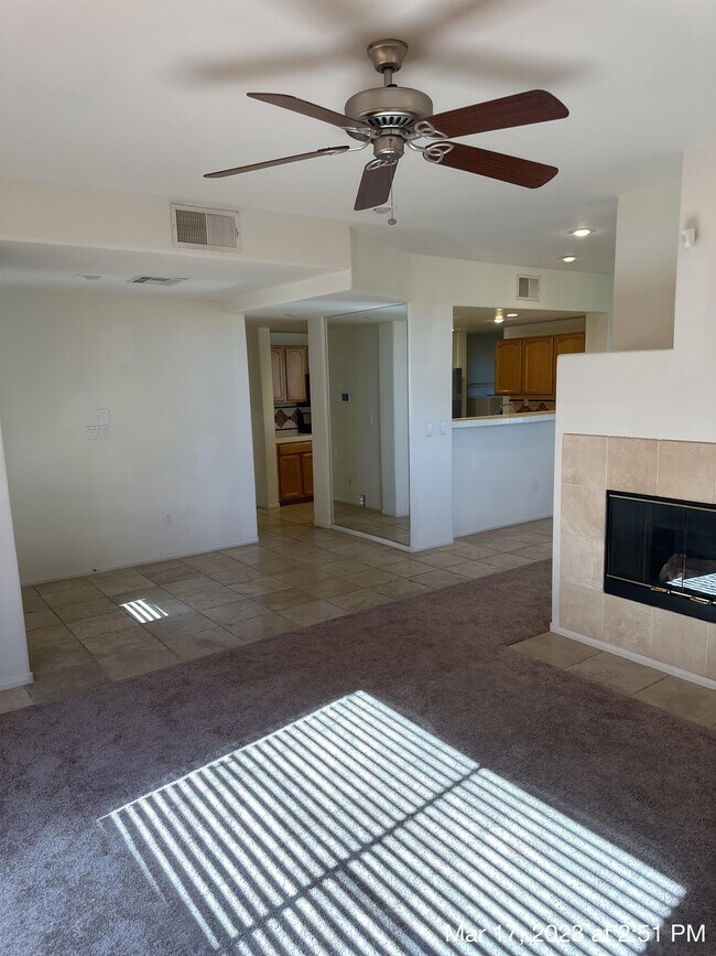 Building Photo - 664 Peachy Canyon Cir
