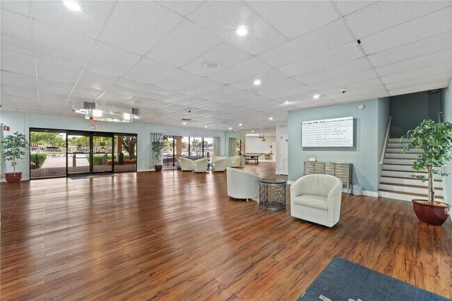 Building Photo - 300 Berkley Rd