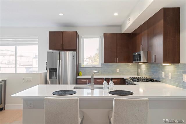 Building Photo - 3541 S Emerson St