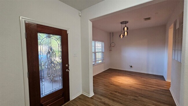 Building Photo - 9407 Herons Grove Ln