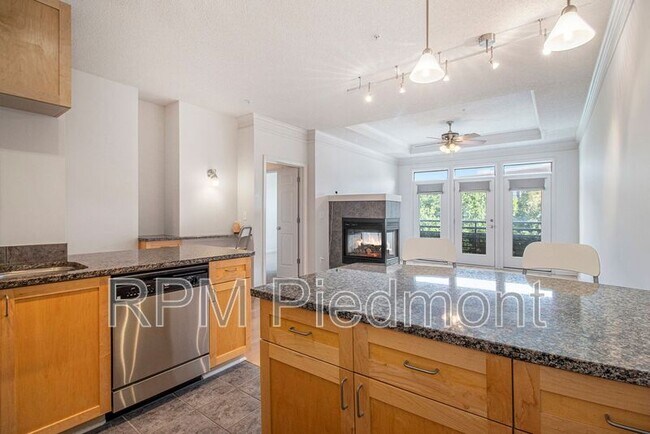 Building Photo - 401 16th St NW