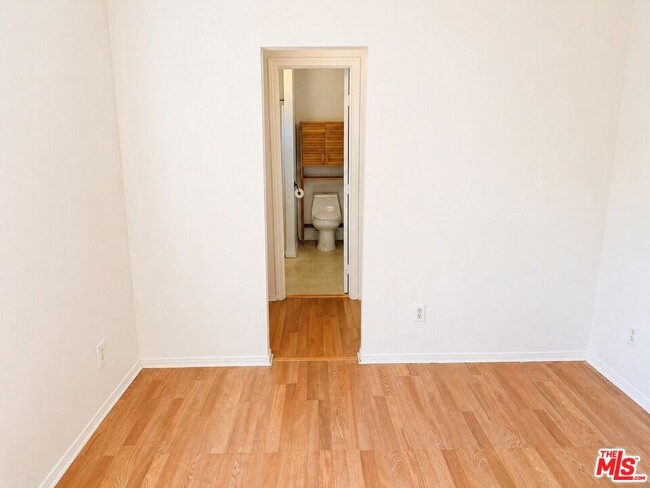 Building Photo - 5966 Benner St