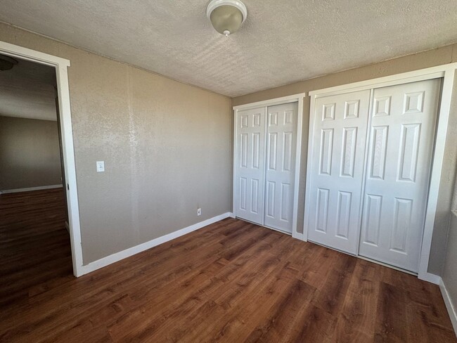 Building Photo - Cute 2 bedroom/2 bath in spring creek