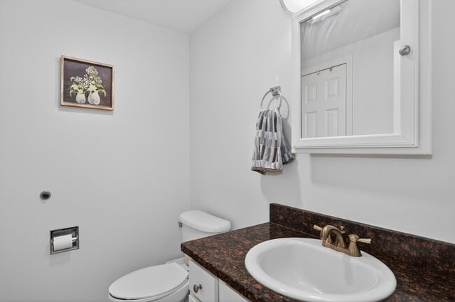 Building Photo - 24 Arsenal St