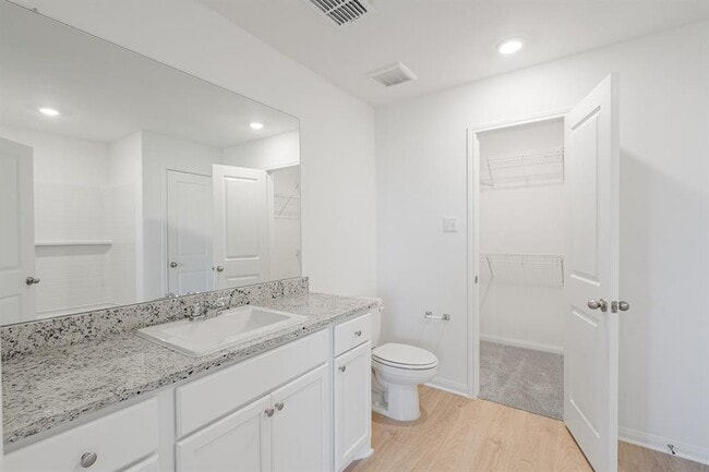 Building Photo - 116 Paria Ct