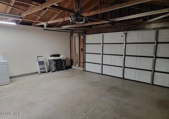 Building Photo - 28910 Calabria Dr