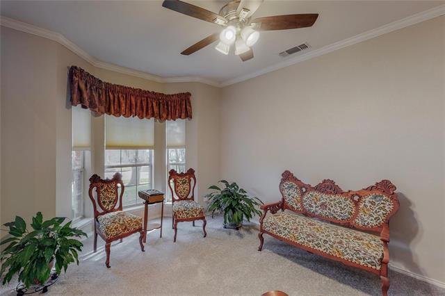 Building Photo - 1610 Lake Bluff Dr