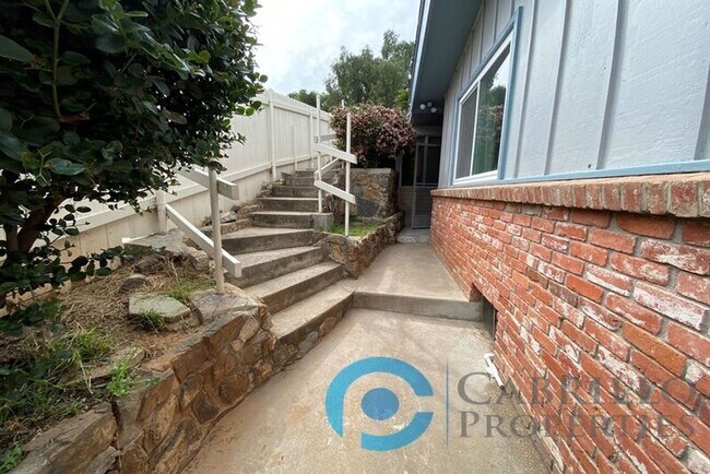 Building Photo - 3182 Central Ave