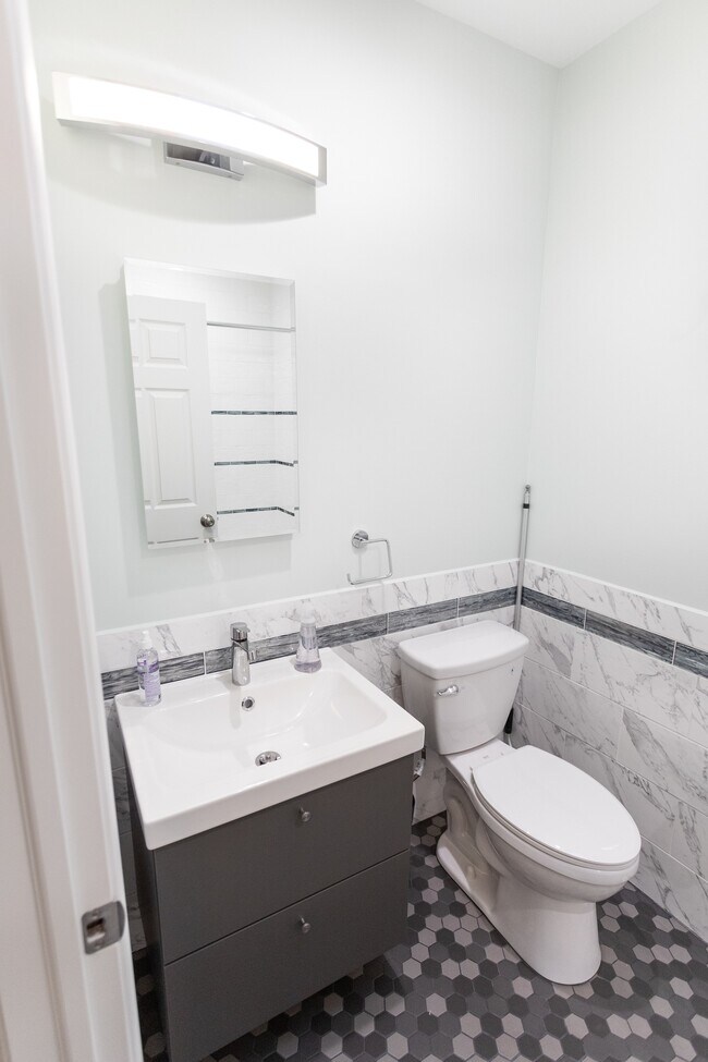 Building Photo - 5836 Alter St