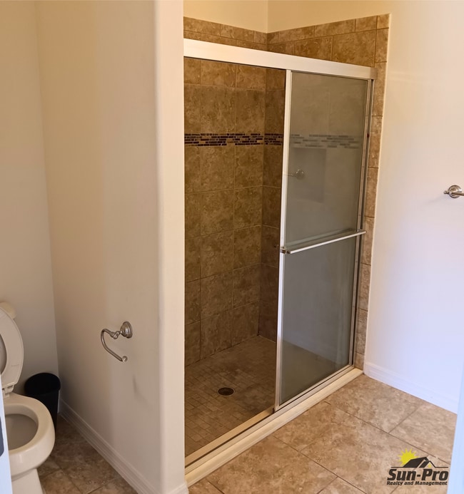 Building Photo - 5346 Peach Blossom Blvd