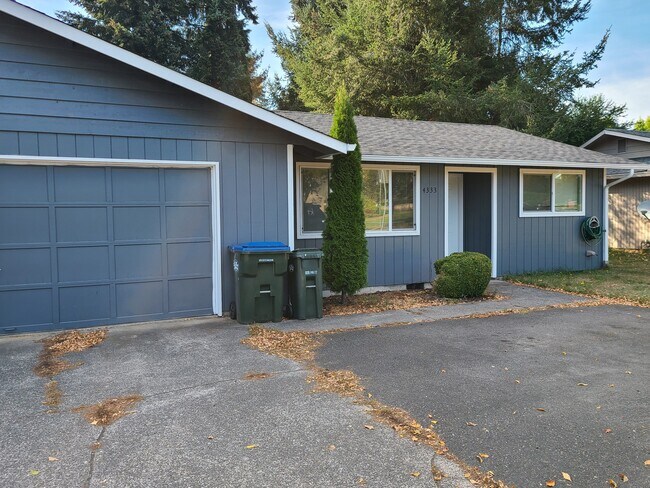 Primary Photo - 4333 Ruddell Rd SE