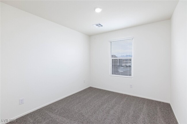 Building Photo - 6085 Lily Gdn St