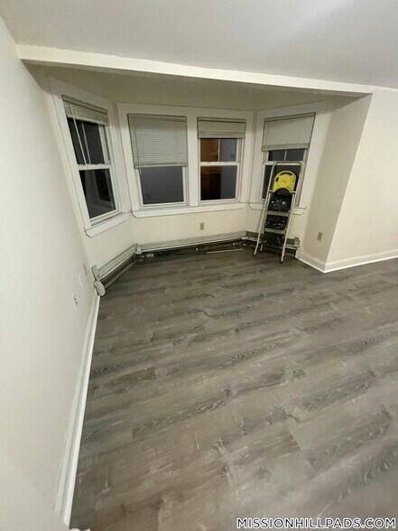 Building Photo - 40 Winthrop St