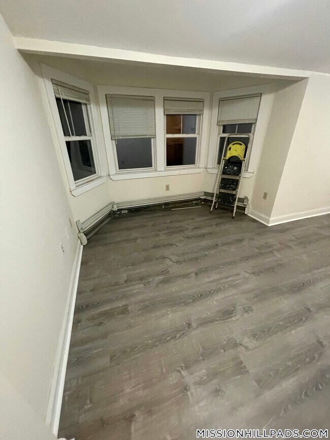 Building Photo - 40 Winthrop St