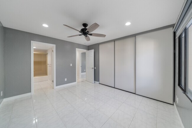 Building Photo - 20702 El Toro Rd