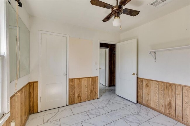 Building Photo - 745 SE 42nd St