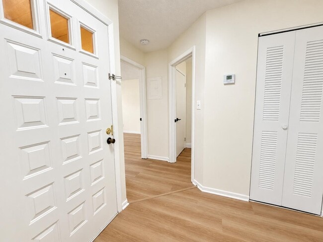 Building Photo - 1172 Coral Club Dr