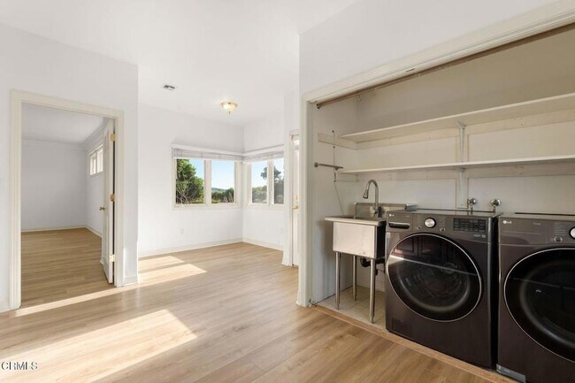 Building Photo - 13922 Foothill Rd