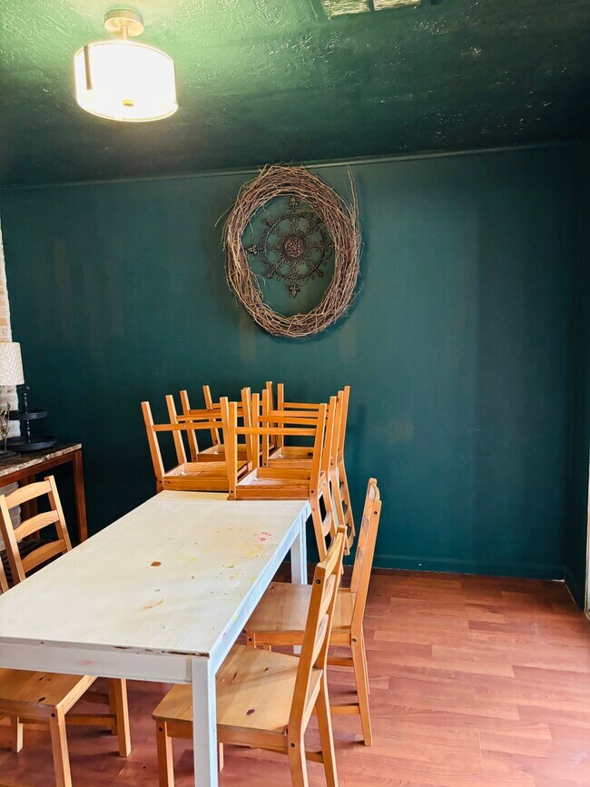 Building Photo - 4901 Timber Ln