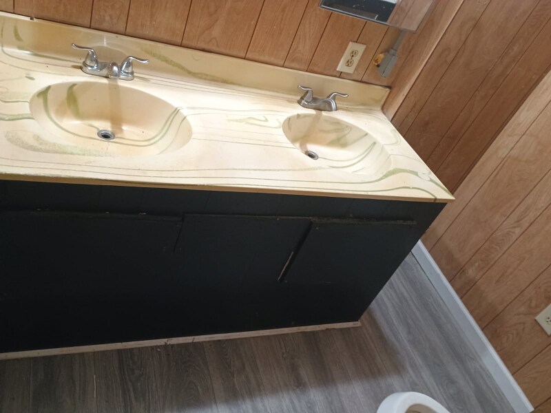 Building Photo - 1801 S Business 45